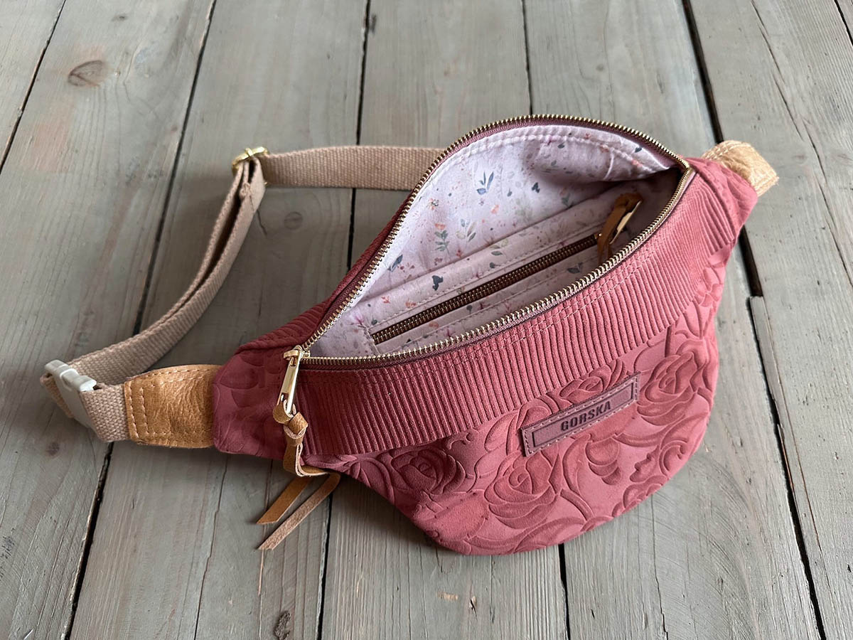 Modern and Classy Bum Bag that Stands Out RedDamson